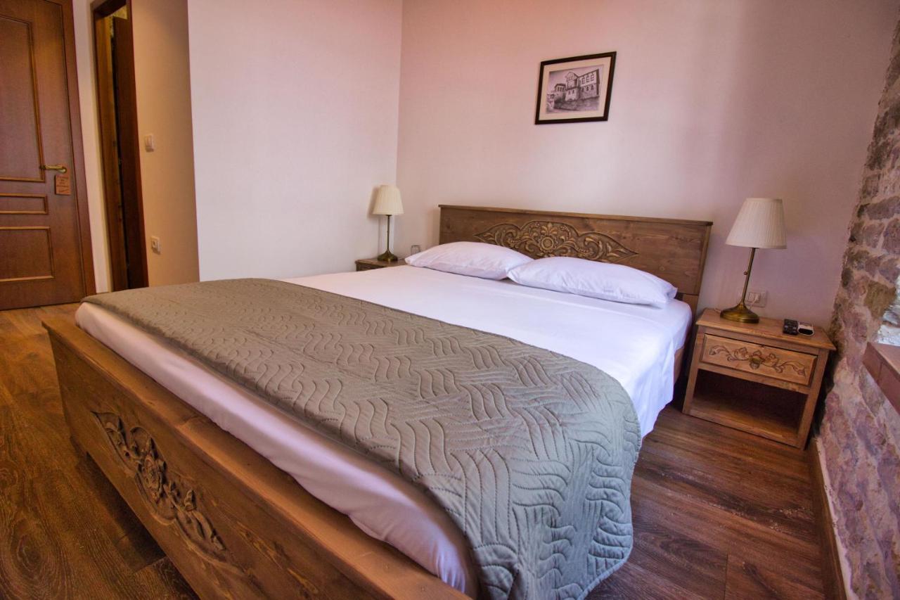 4 Rooms Gjirokastra Exterior photo