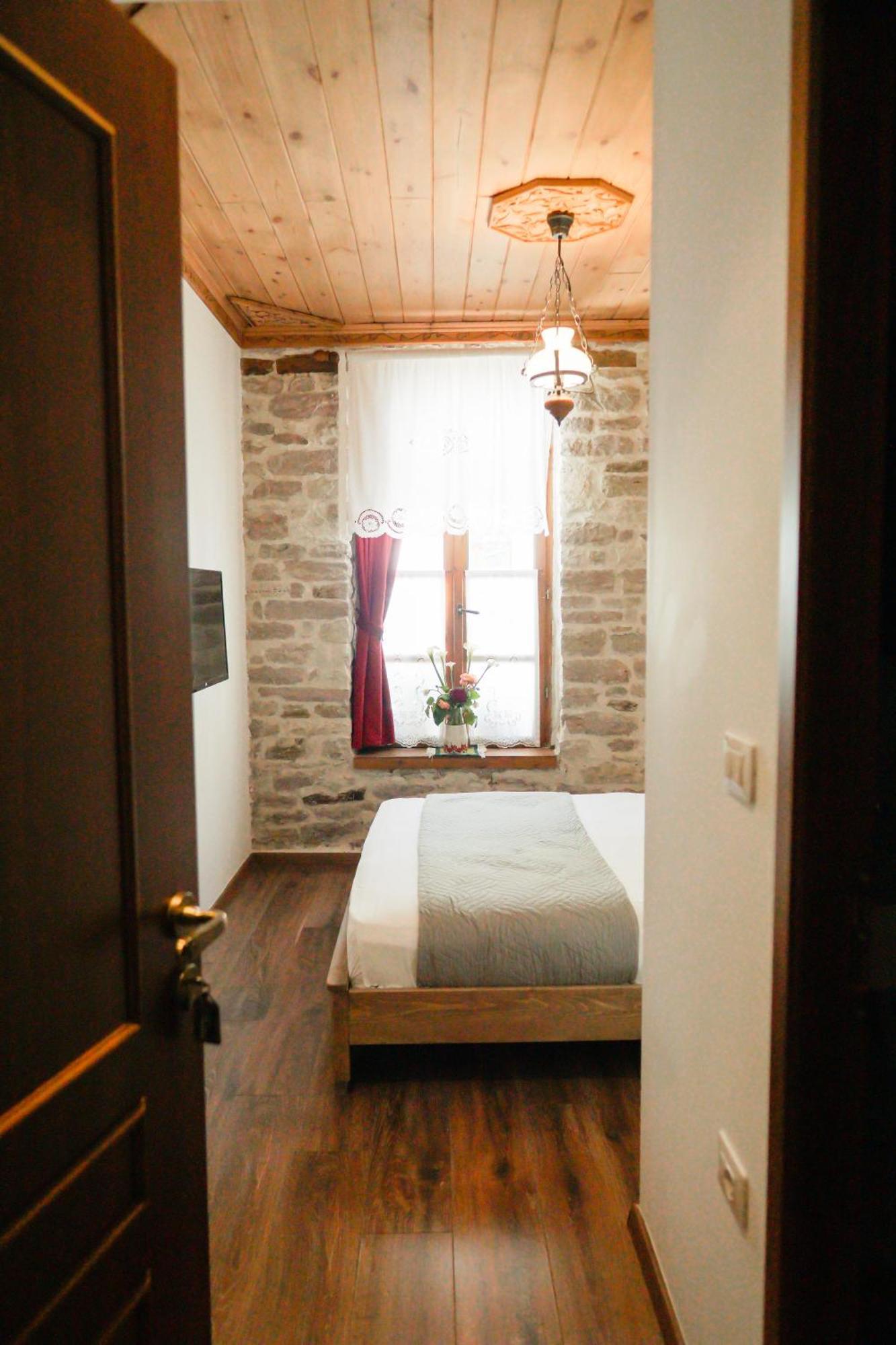 4 Rooms Gjirokastra Exterior photo